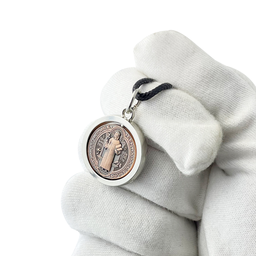 The Jewelry & Watches - Новое ожерелье с медалью Святого Бенедикта,