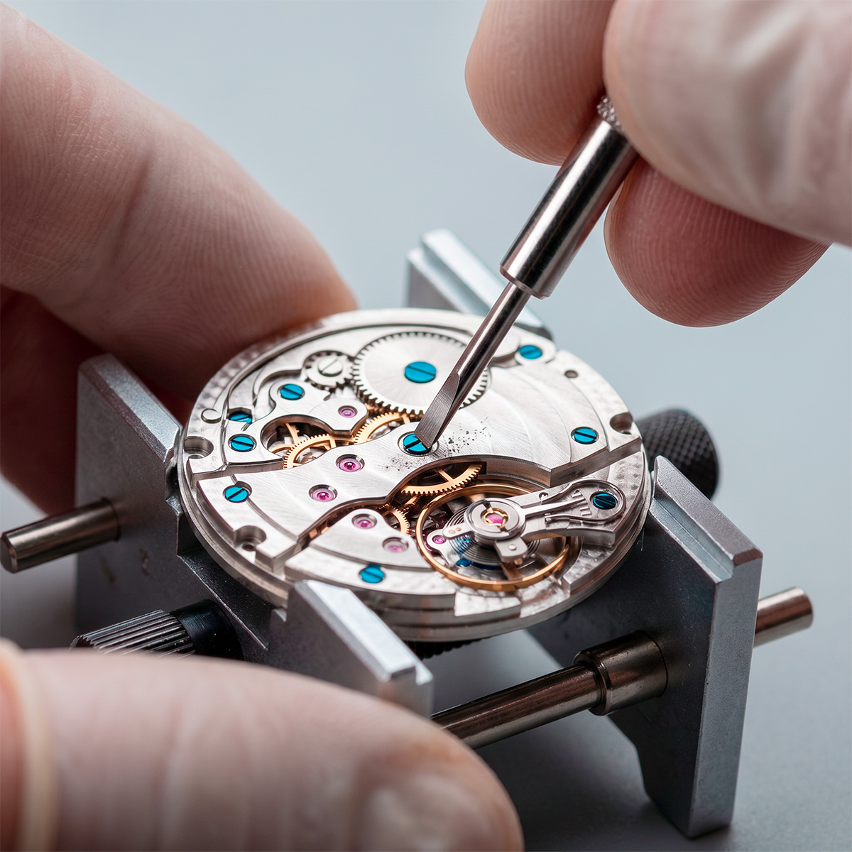 Высококачественный набор из 8  – обзор и цена Watches & Jewelry Repair Center Photos